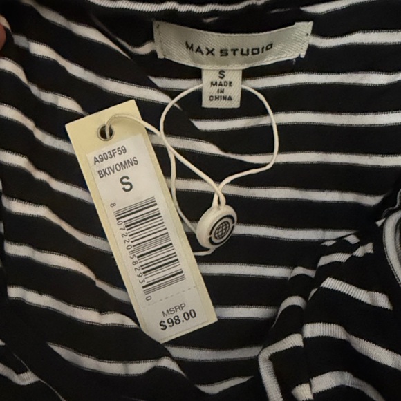 Max Studio Black and White Striped Flutter Sleeve Dress - Picture 4 of 4